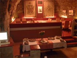 Barlang Restaurant