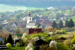 View of Szokolya with the Calvinist Church (photo by Istvn Fekete)